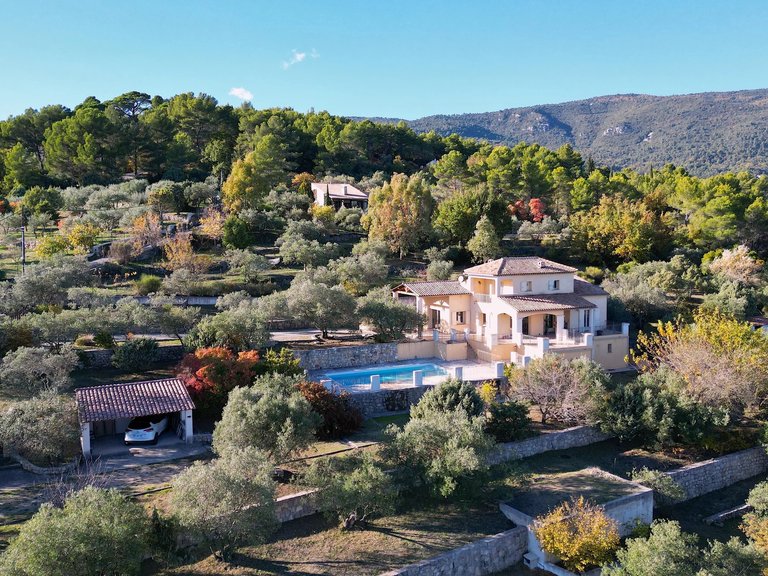Villa for Sale in Seillans, Var Countryside (fayence, Lorgues, Cotignac) 1