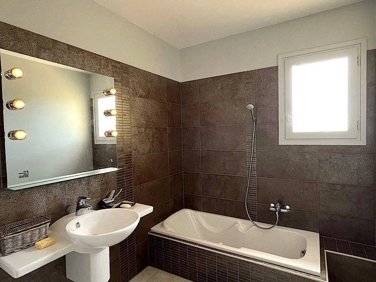 Villa for Sale in Seillans, Var Countryside (fayence, Lorgues, Cotignac) 13