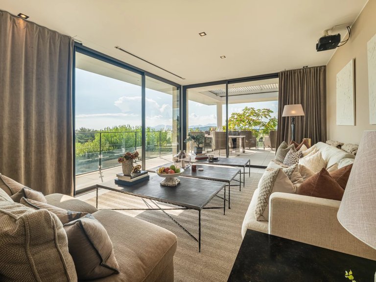 Villa for Sale in Le Cannet, Cannes Area 6