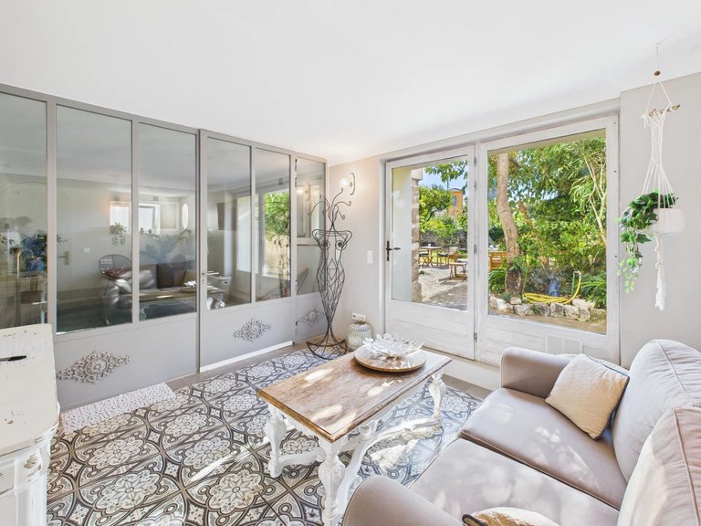 Villa for Sale in Vence, Vence, St. Paul Area 10