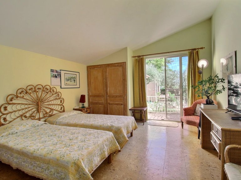 Villa for Sale in Fayence, Var Countryside (fayence, Lorgues, Cotignac) 13