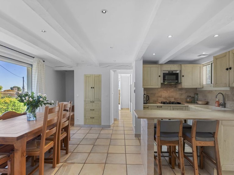 Villa for Sale in Le Rouret, Mougins, Valbonne, Grasse Area 13