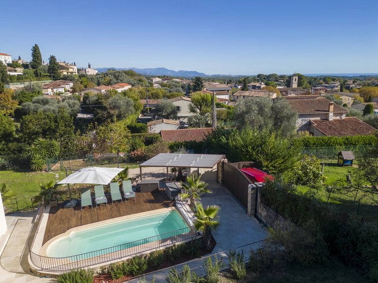 Villa for Sale in Le Rouret, Mougins, Valbonne, Grasse Area 14