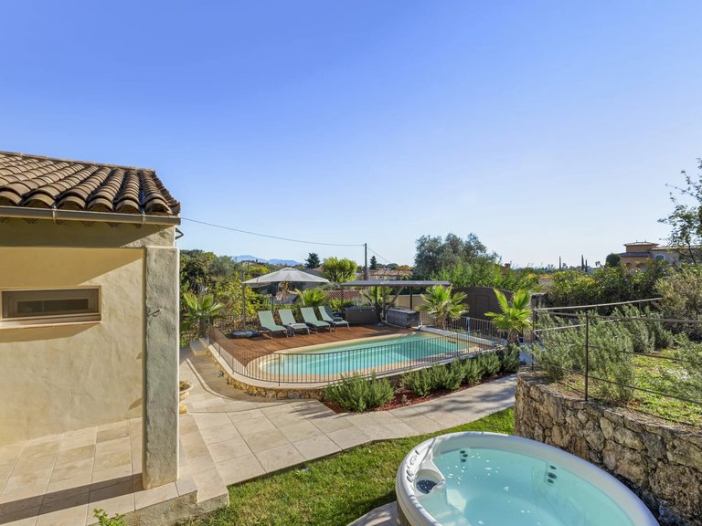 Villa for Sale in Le Rouret, Mougins, Valbonne, Grasse Area 16