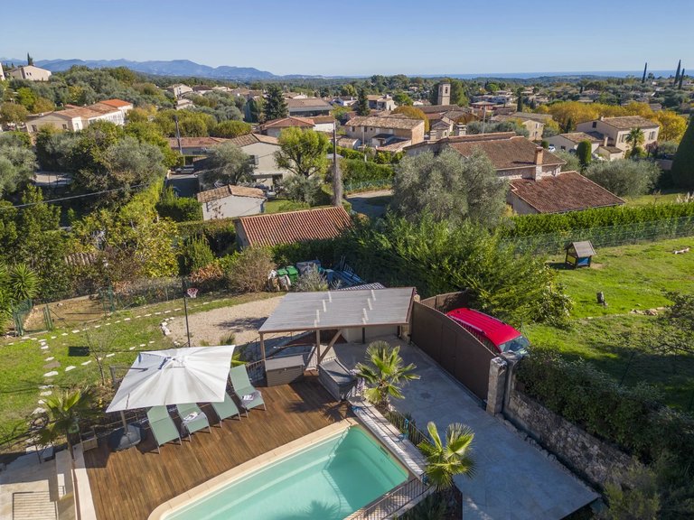 Villa for Sale in Le Rouret, Mougins, Valbonne, Grasse Area 18