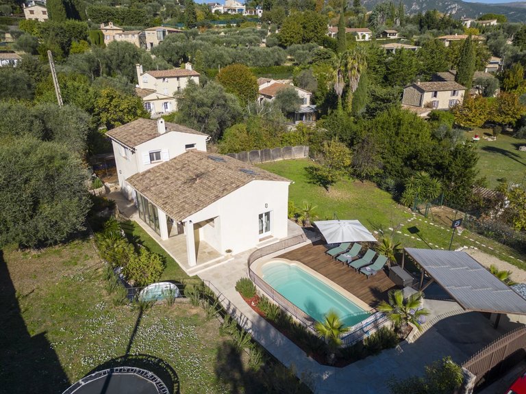 Villa for Sale in Le Rouret, Mougins, Valbonne, Grasse Area 7