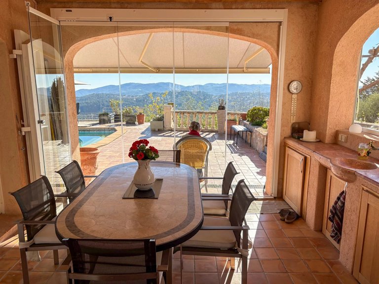 Villa for Sale in Cabris, Mougins, Valbonne, Grasse Area 15