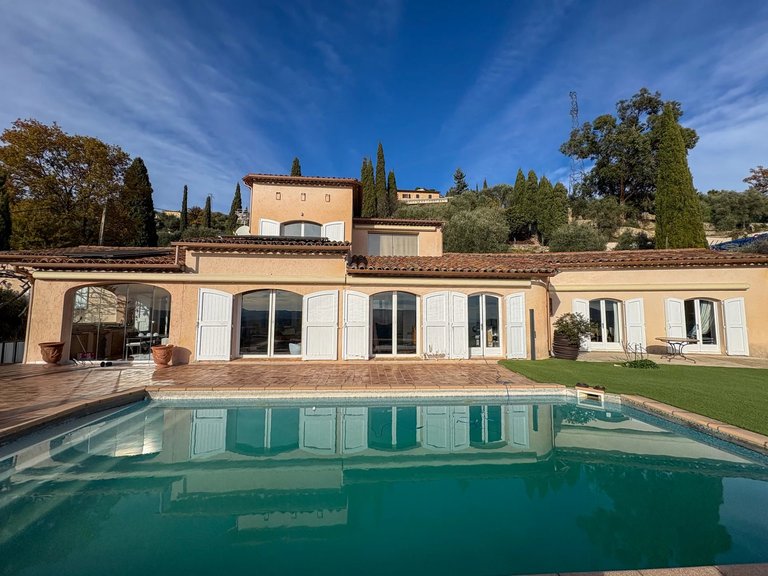 Villa for Sale in Cabris, Mougins, Valbonne, Grasse Area 4