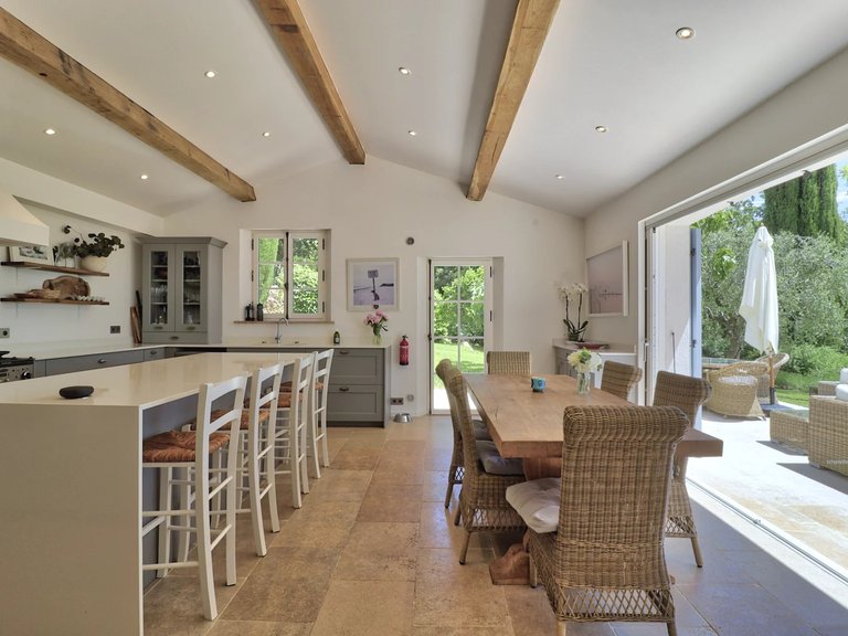 Villa for Sale in Cabris, Mougins, Valbonne, Grasse Area 5