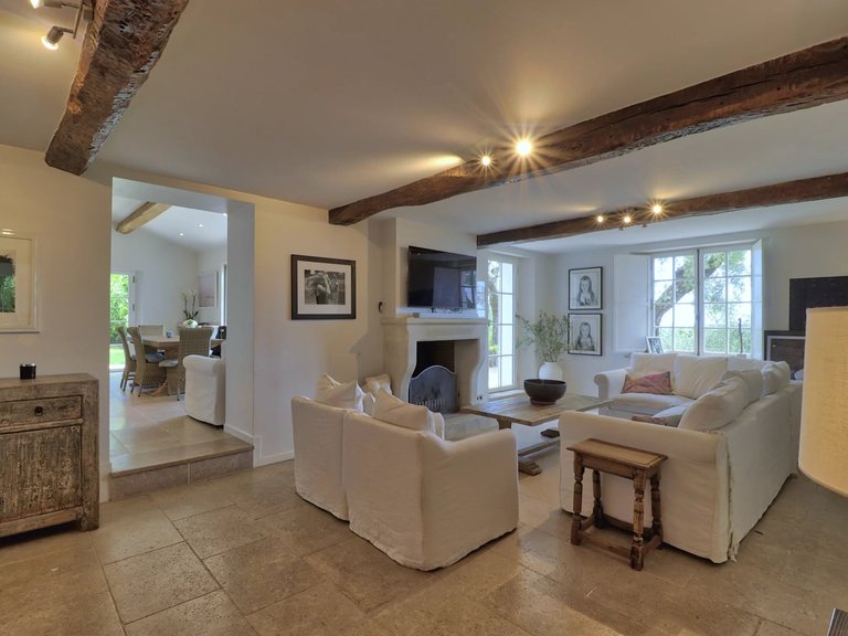 Villa for Sale in Cabris, Mougins, Valbonne, Grasse Area 10