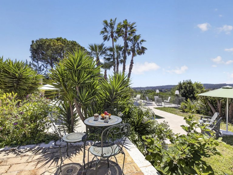 Villa for Sale in St Paul, Vence, St. Paul Area 18
