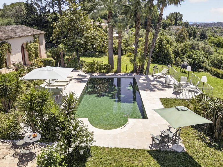 Villa for Sale in St Paul, Vence, St. Paul Area 3