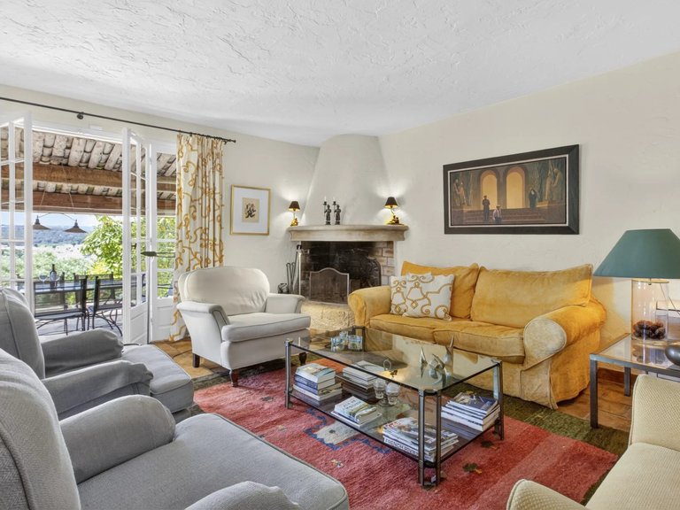 Villa for Sale in St Paul, Vence, St. Paul Area 9