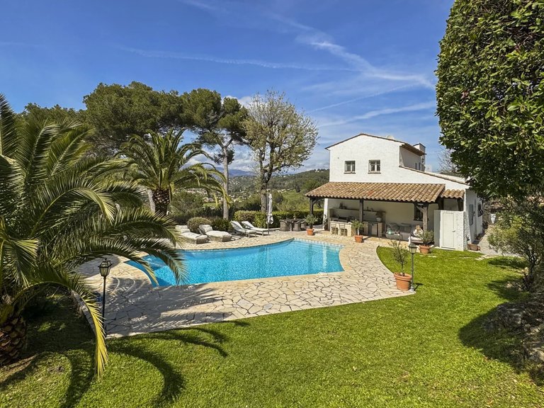 Villa for Sale in Mougins, Mougins, Valbonne, Grasse Area 17