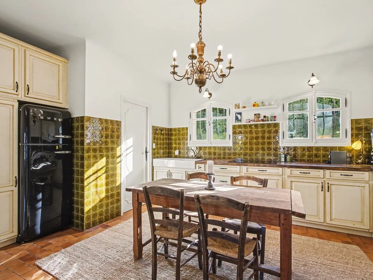 Villa for Sale in Mougins, Mougins, Valbonne, Grasse Area 4
