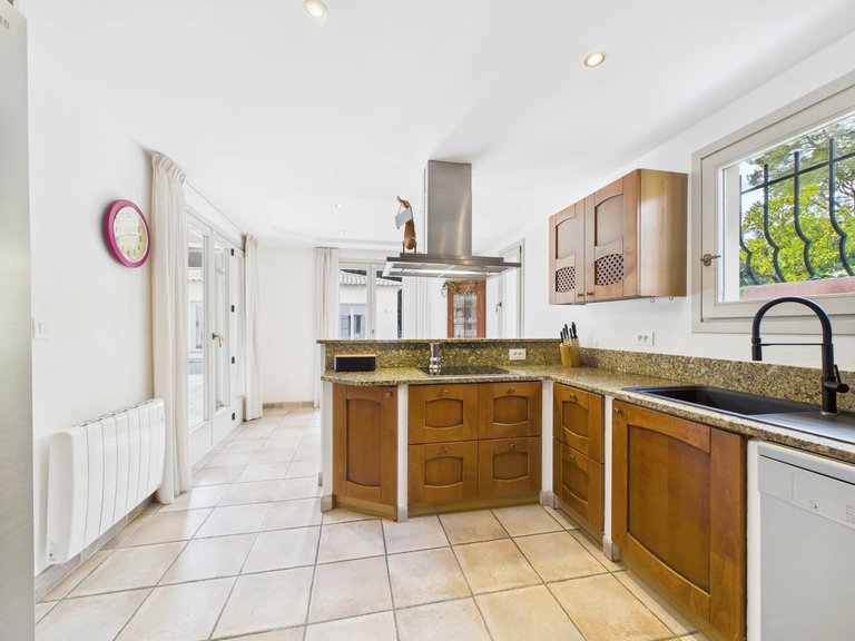 Villa for Sale in Mougins, Mougins, Valbonne, Grasse Area 8