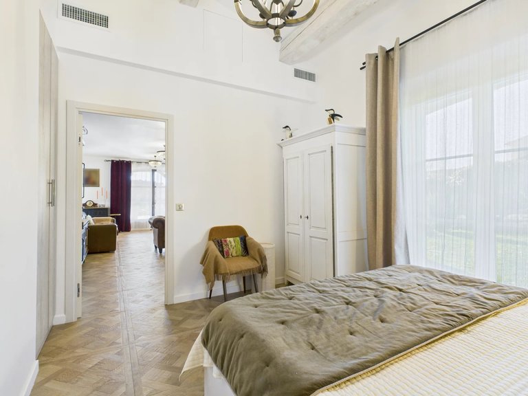 Villa for Sale in Valbonne, Mougins, Valbonne, Grasse Area 12