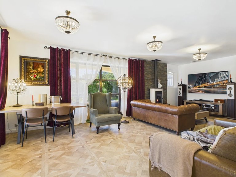 Villa for Sale in Valbonne, Mougins, Valbonne, Grasse Area 9