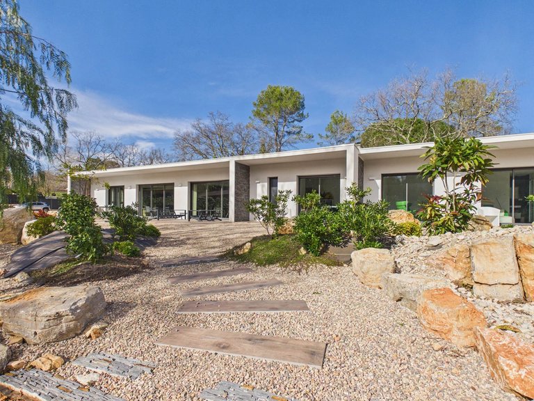 Villa for Sale in Fayence, Var Countryside (fayence, Lorgues, Cotignac) 16
