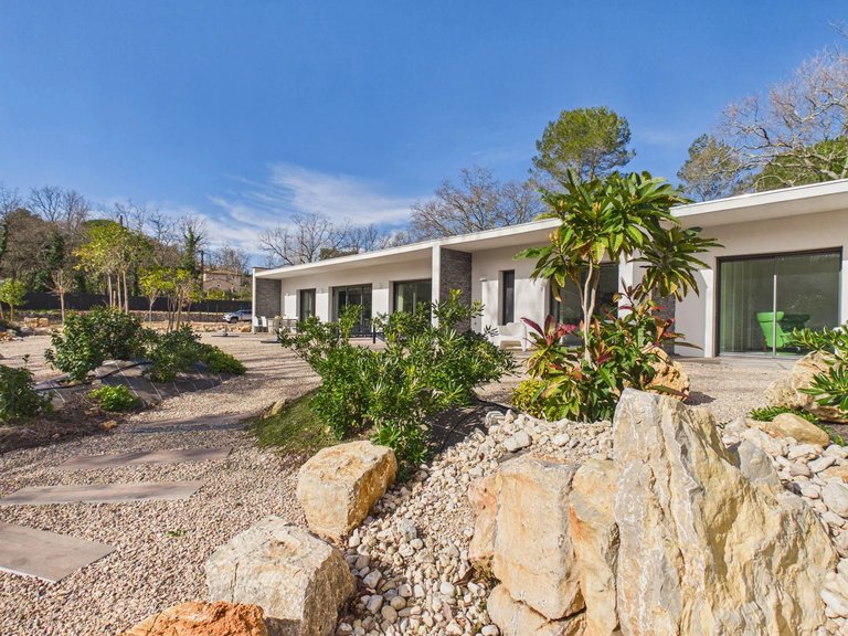 Villa for Sale in Fayence, Var Countryside (fayence, Lorgues, Cotignac) 3