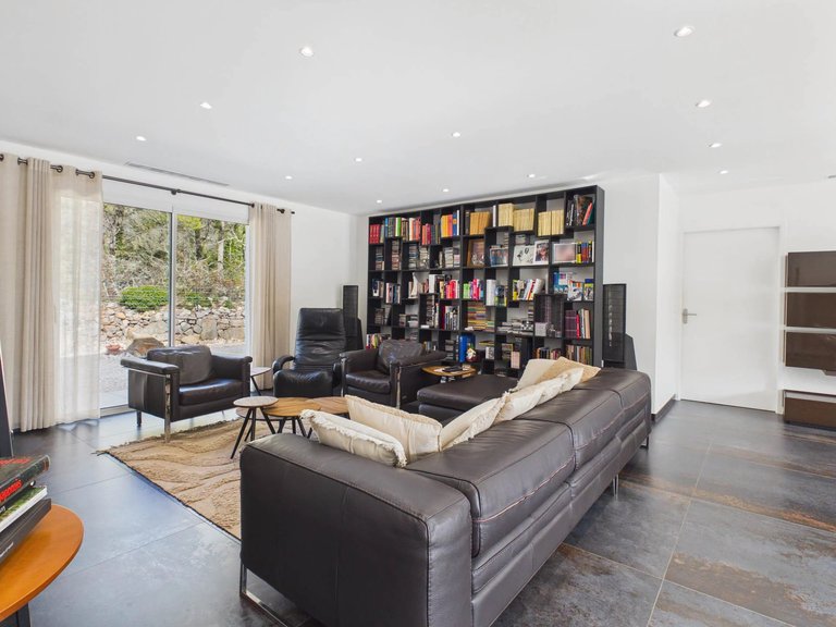Villa for Sale in Fayence, Var Countryside (fayence, Lorgues, Cotignac) 5
