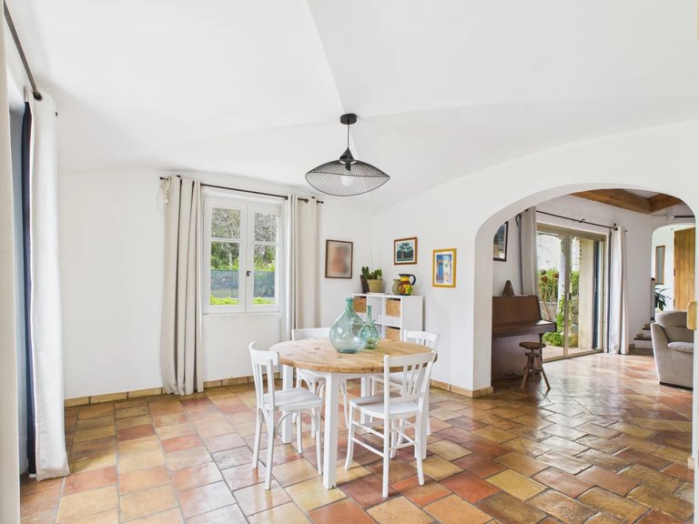 Villa for Sale in Roquefort Les Pins, Mougins, Valbonne, Grasse Area 5