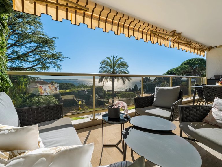 Apartment for Sale in Cannes, Cannes Area 2
