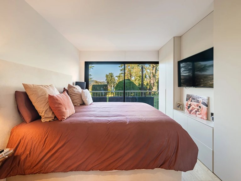 Apartment for Sale in Cannes, Cannes Area 13