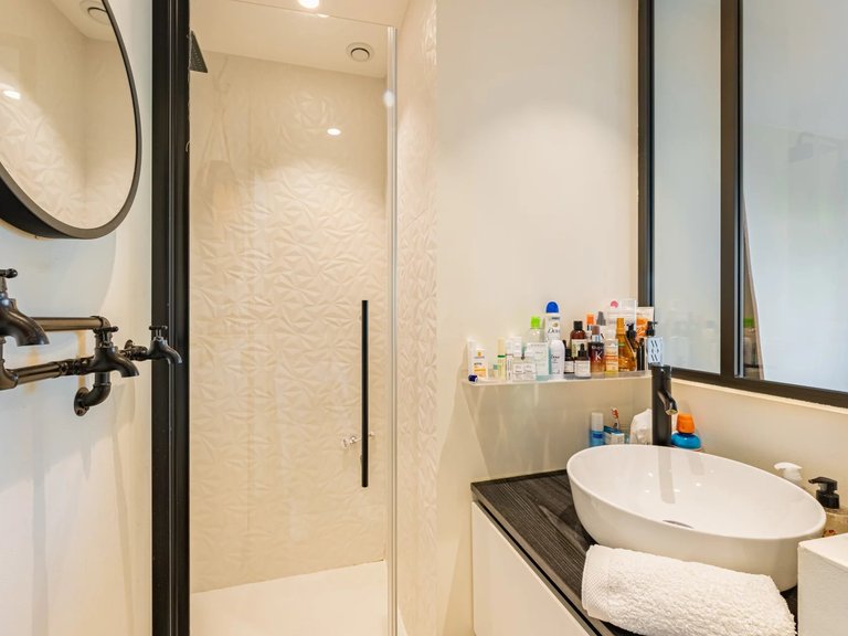 Apartment for Sale in Cannes, Cannes Area 17