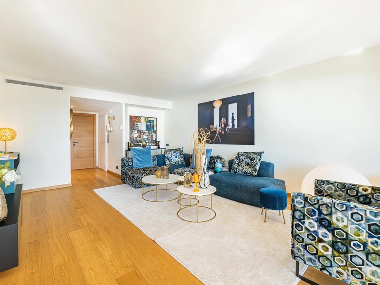 Apartment for Sale in Cannes, Cannes Area 8