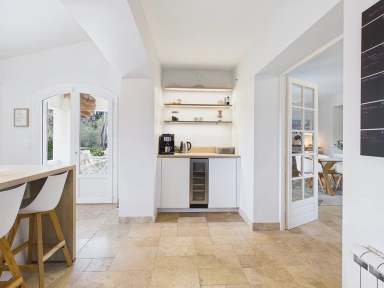 Villa for Sale in Grasse, Mougins, Valbonne, Grasse Area 20