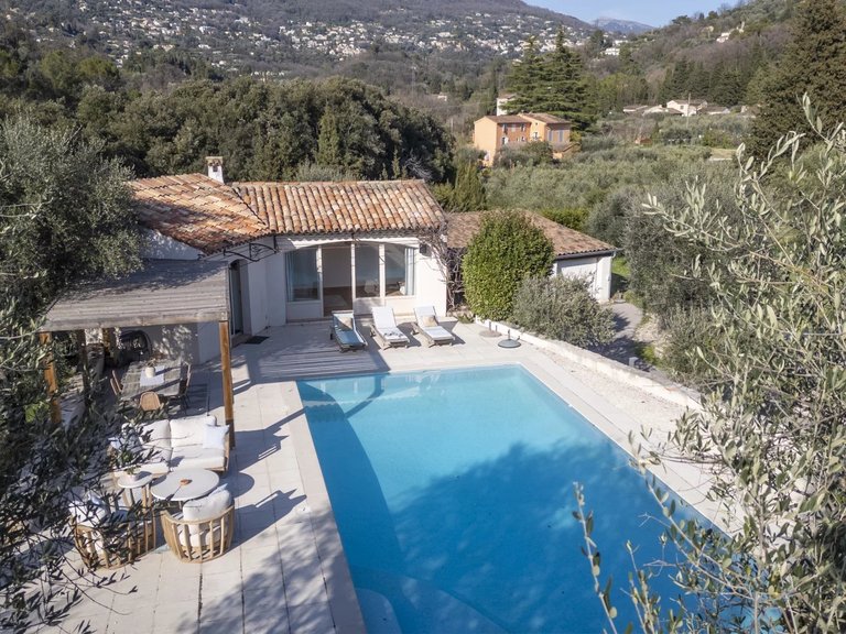 Villa for Sale in Grasse, Mougins, Valbonne, Grasse Area 3