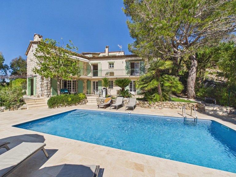 Villa for Sale in Mandelieu La Napoule, Cannes Area 4