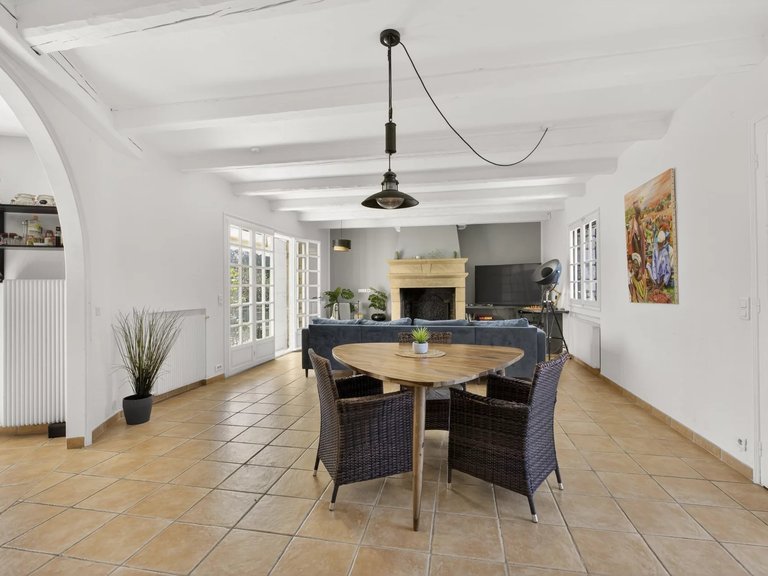 Villa for Sale in Mandelieu La Napoule, Cannes Area 10