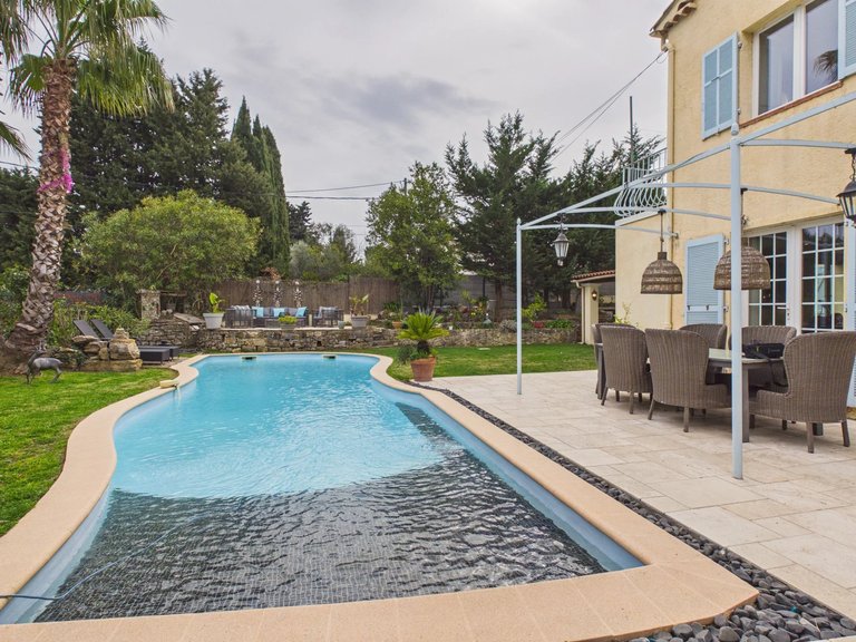 Villa for Sale in Le Rouret, Mougins, Valbonne, Grasse Area 11