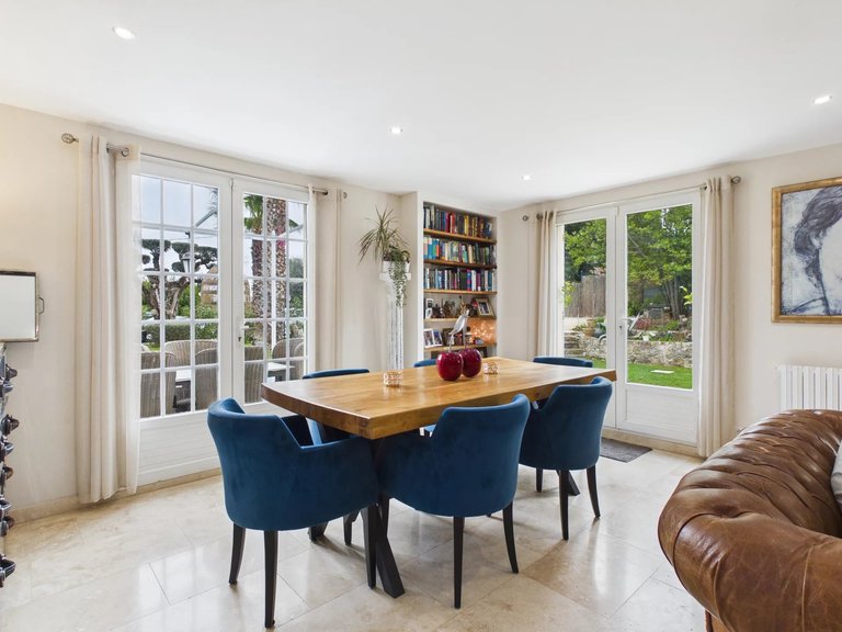 Villa for Sale in Le Rouret, Mougins, Valbonne, Grasse Area 7