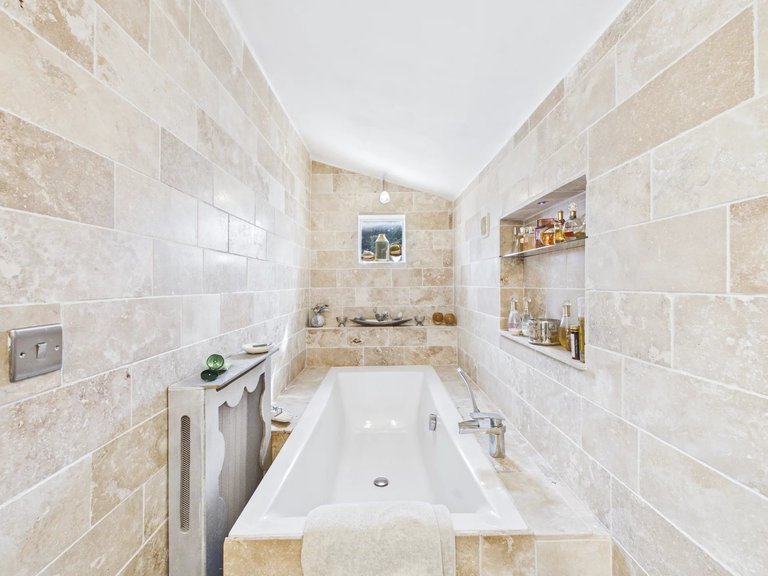 Villa for Sale in Le Rouret, Mougins, Valbonne, Grasse Area 9
