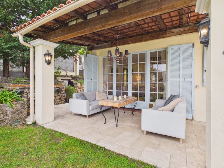 Villa for Sale in Le Rouret, Mougins, Valbonne, Grasse Area 12