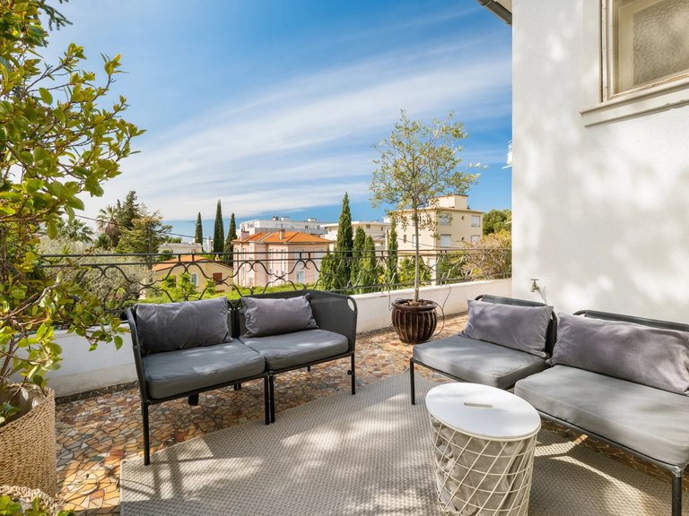 Villa for Sale in Nice, Nice Area 20