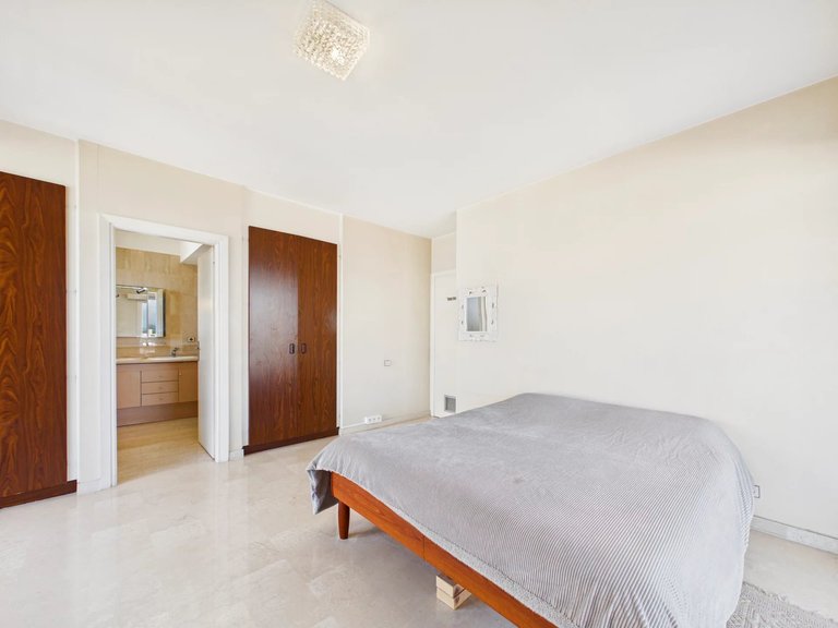 Apartment for Sale in Cannes, Cannes Area 14