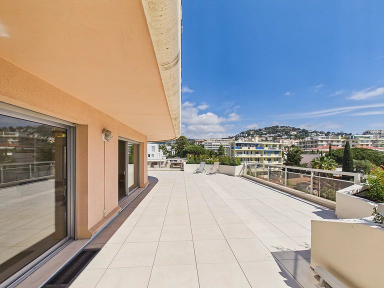 Apartment for Sale in Cannes, Cannes Area 3
