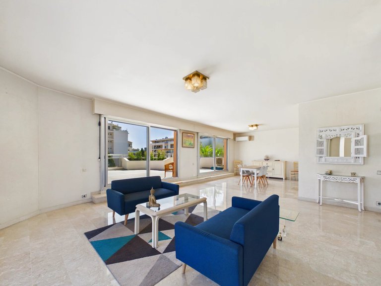 Apartment for Sale in Cannes, Cannes Area 7