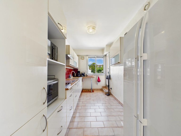 Apartment for Sale in Cannes, Cannes Area 9