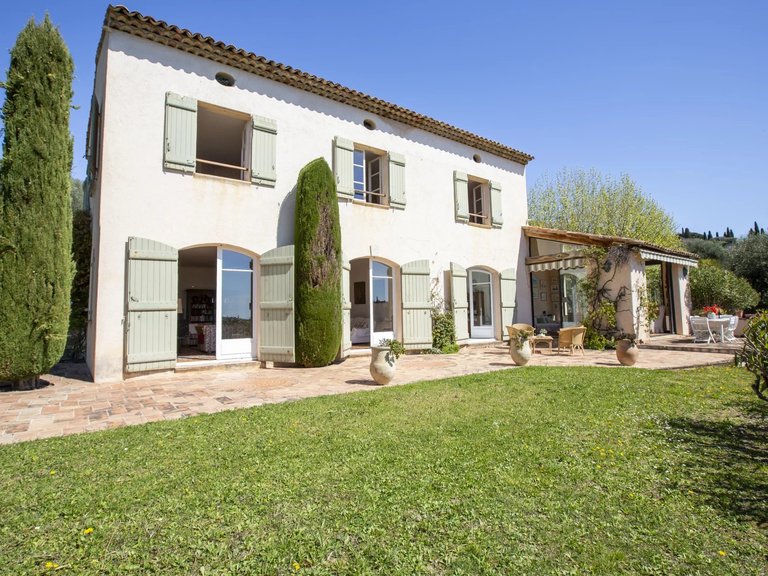 Villa for Sale in Grasse, Mougins, Valbonne, Grasse Area 7