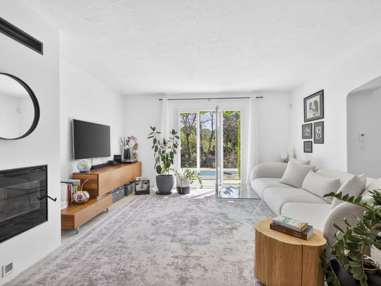 Villa for Sale in Valbonne, Mougins, Valbonne, Grasse Area 12