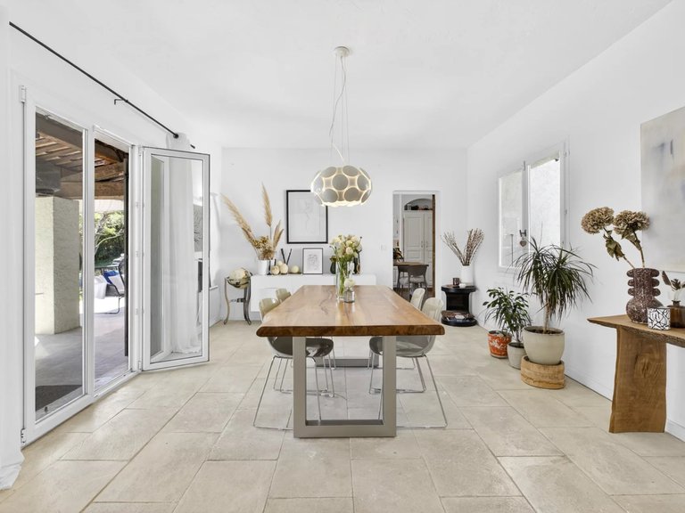 Villa for Sale in Valbonne, Mougins, Valbonne, Grasse Area 16