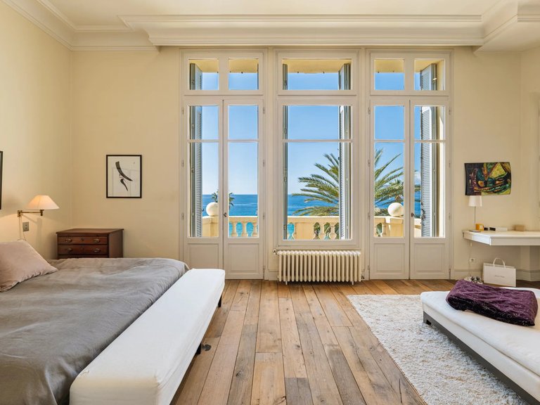 Villa for Sale in Cannes, Cannes Area 15
