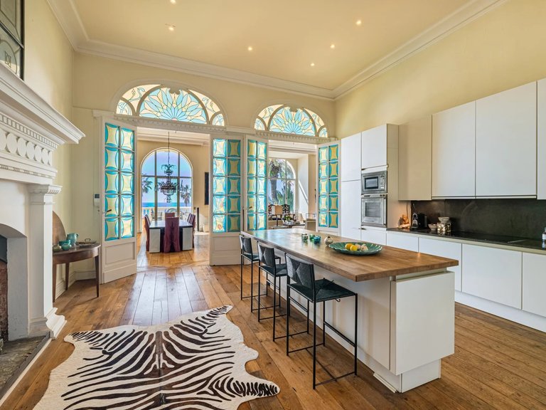 Villa for Sale in Cannes, Cannes Area 5
