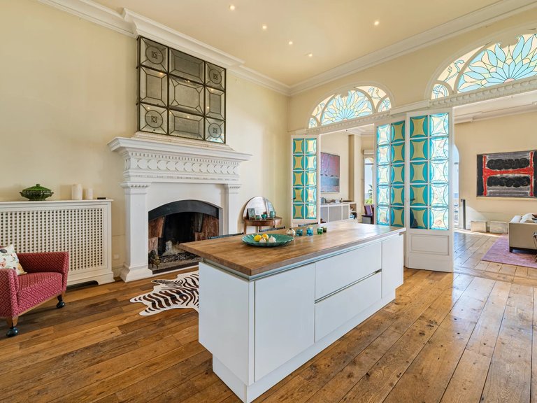 Villa for Sale in Cannes, Cannes Area 6