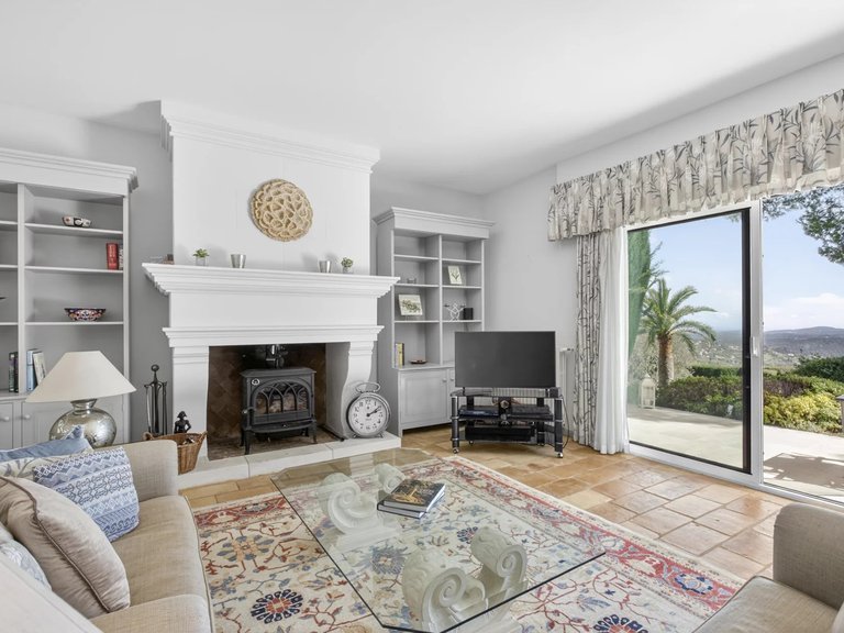 Villa for Sale in Chateauneuf Grasse, Mougins, Valbonne, Grasse Area 9